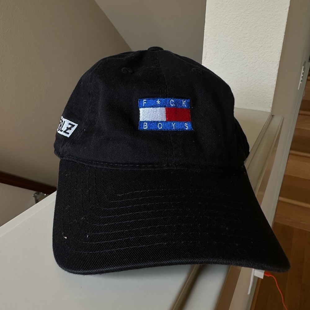 hlzblz f boys hat